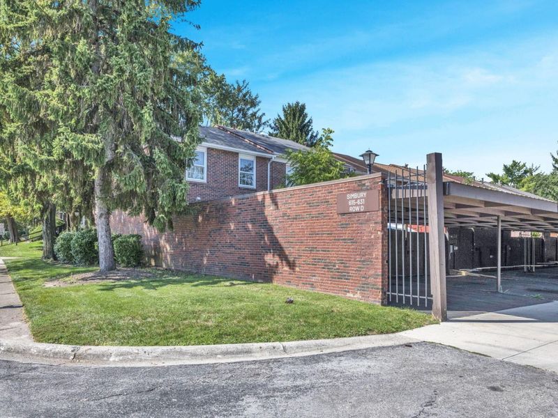 631 Simbury Street, Columbus, OH 43228 Photo 32