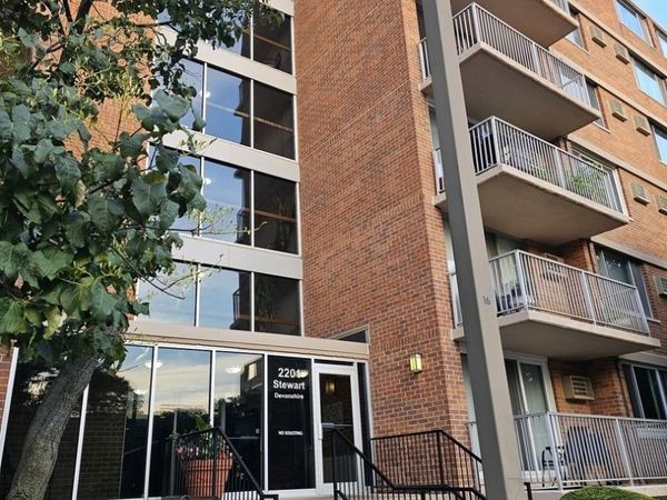 2201 STEWART S, Unit 6H, Lombard, IL 60148