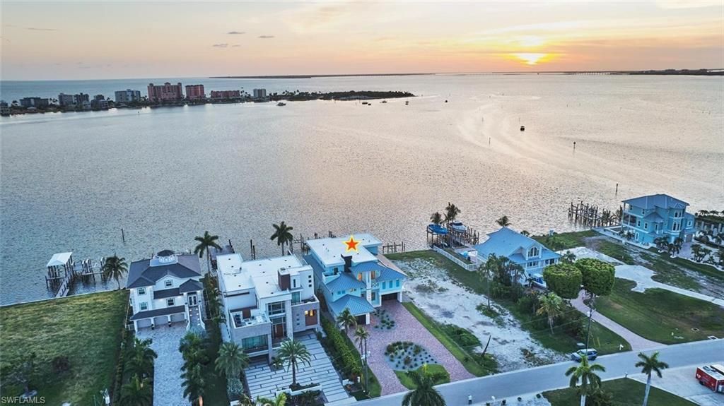 938 San Carlos Dr , Fort Myers Beach, FL 33931 Photo