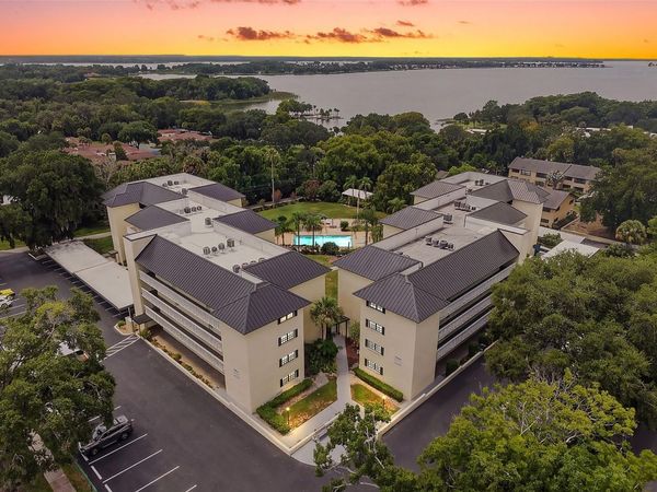 101 N GRANDVIEW STREET , Unit 412, MOUNT DORA, FL 32757