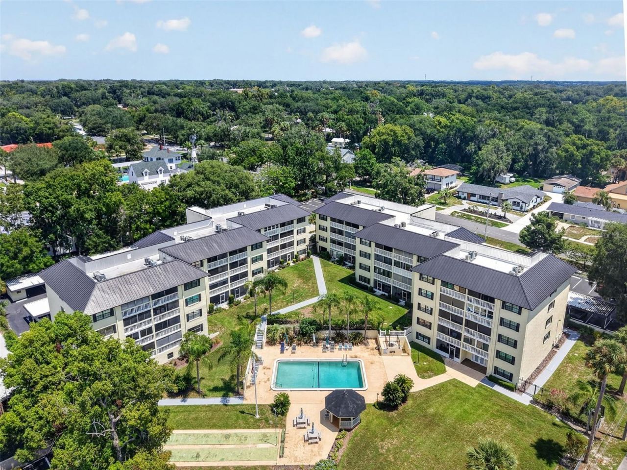 101 N Grandview Street, Unit 412, Mount Dora, FL 32757 Photo