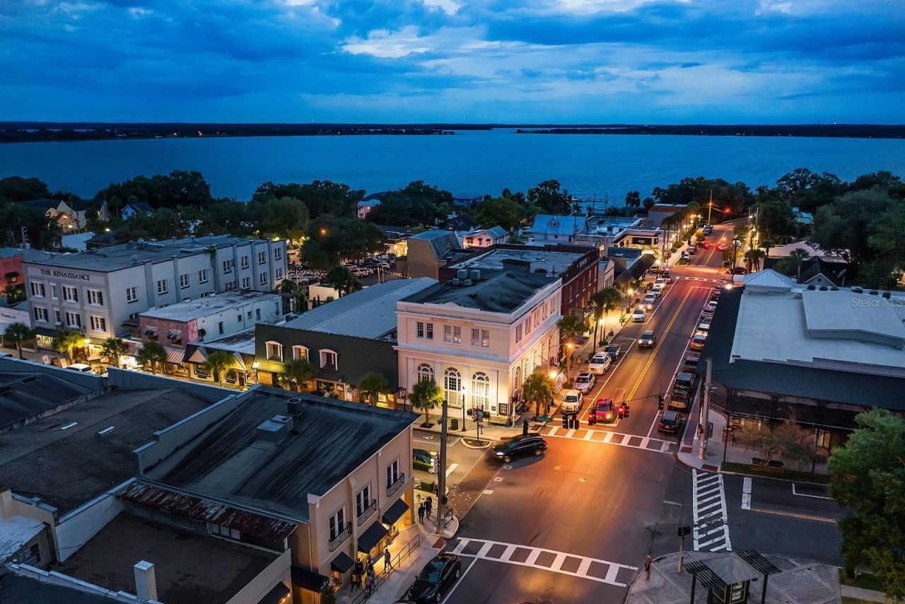 101 N Grandview Street, Unit 412, Mount Dora, FL 32757 Photo
