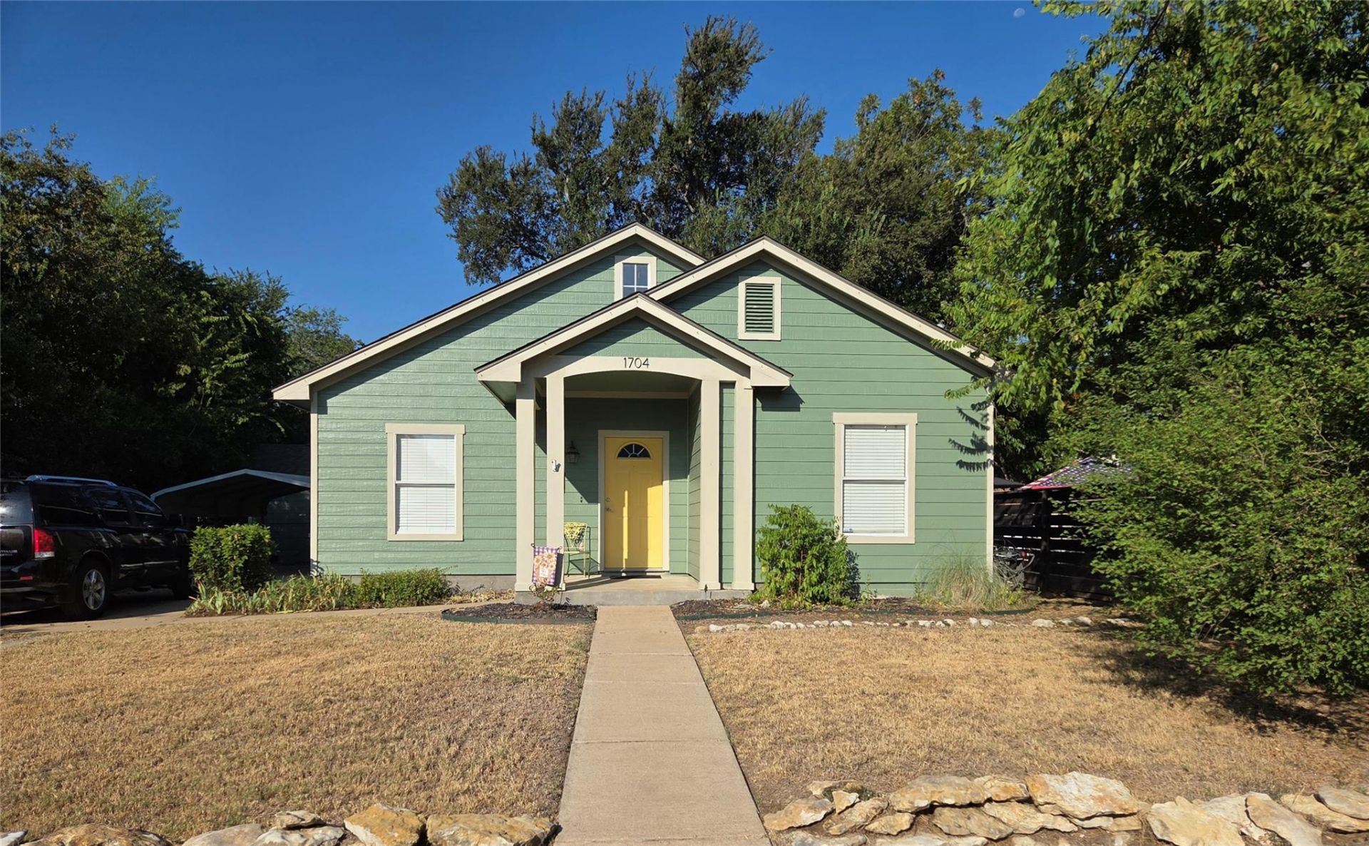 1704 S College St, Georgetown, TX 78626 Main Photo