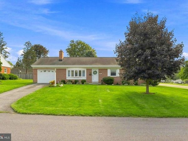 1631 SUNSET AVENUE, LANCASTER, PA 17601