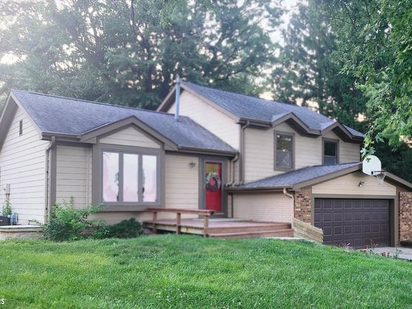 1164 Columbine Circle, Norwalk, IA 50211