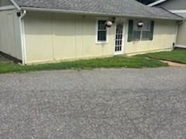 226-A Oakcrest Drive , Belmont, NC 28012