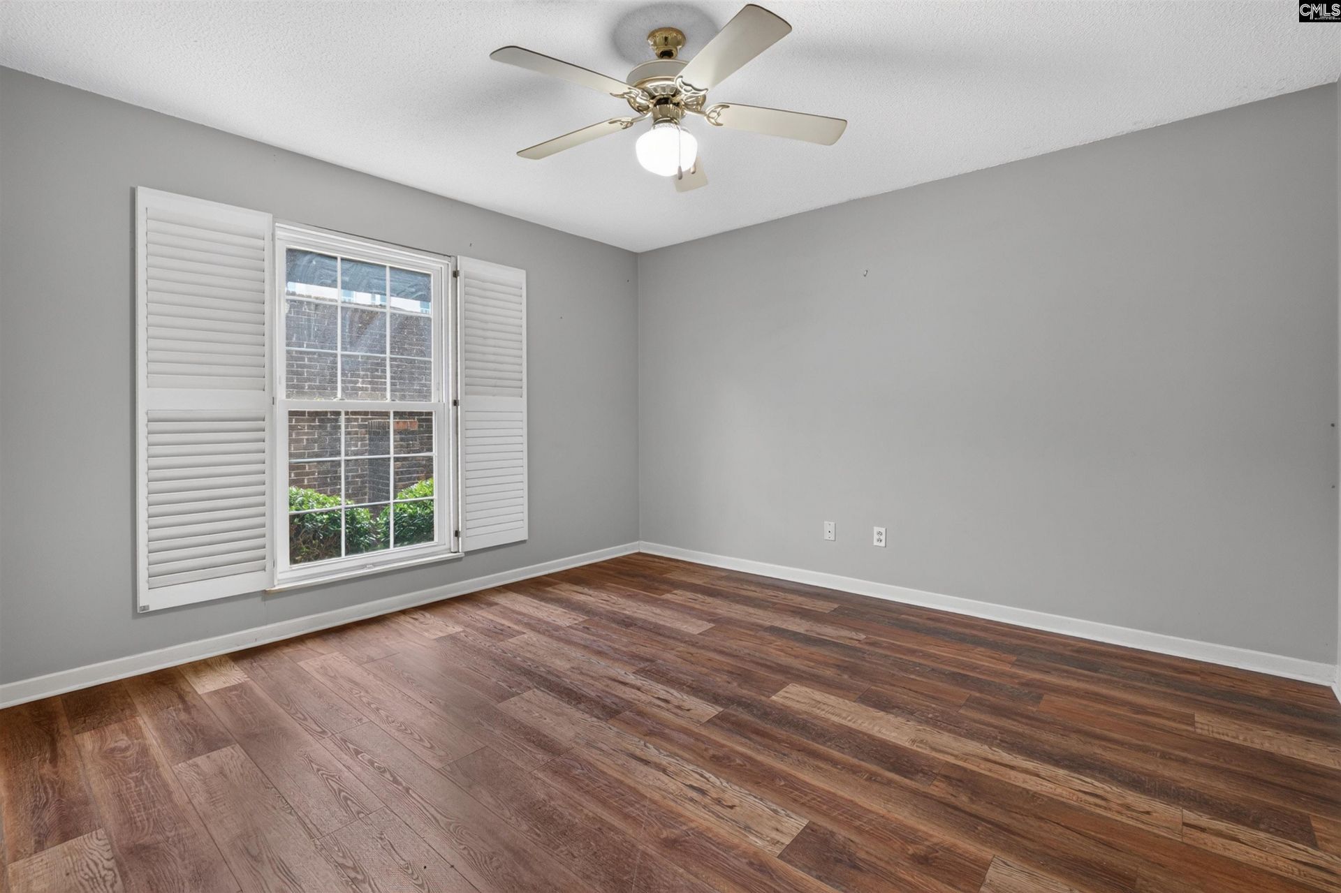 3600 Chateau Drive  Photo 12