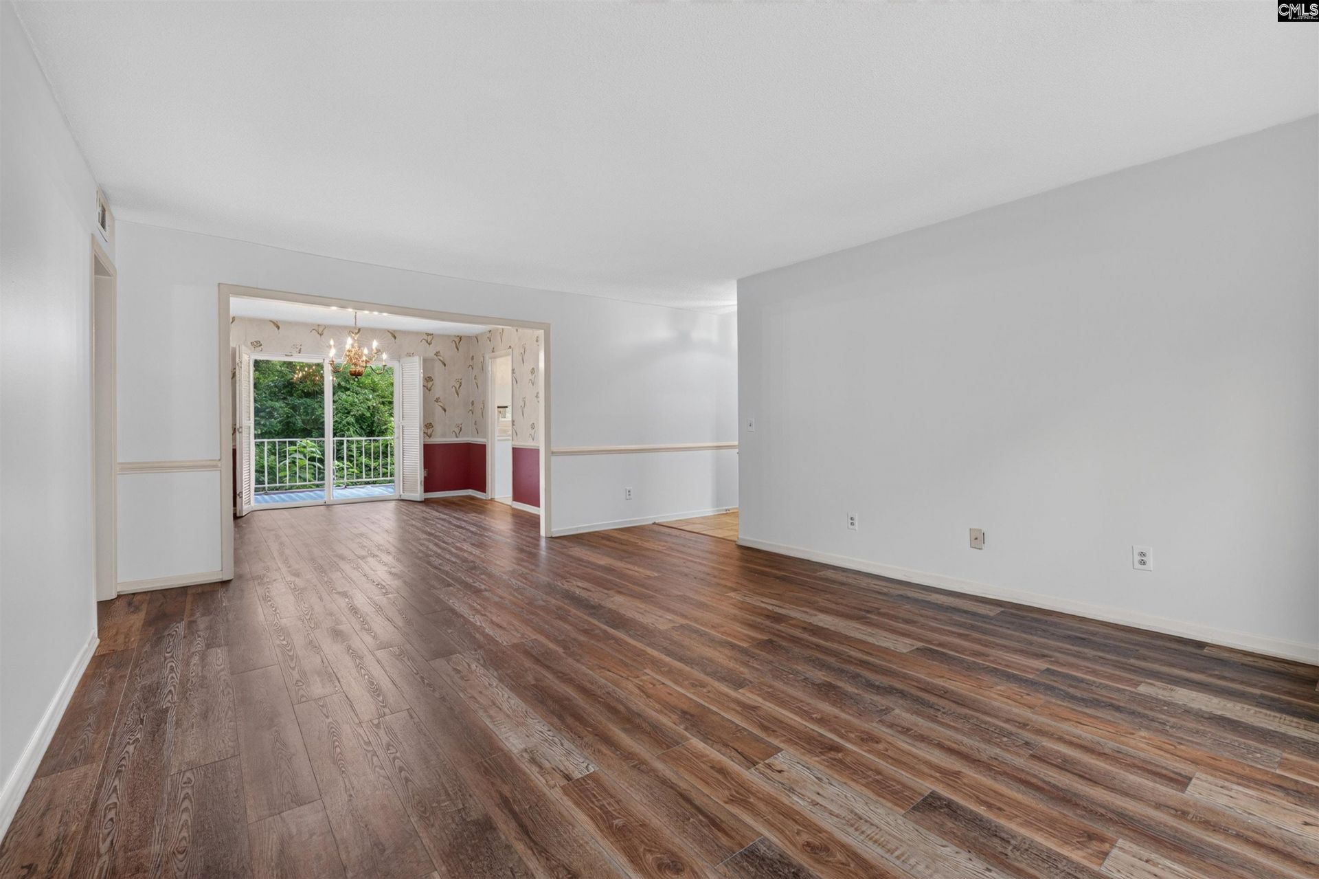 3600 Chateau Drive  Photo 4