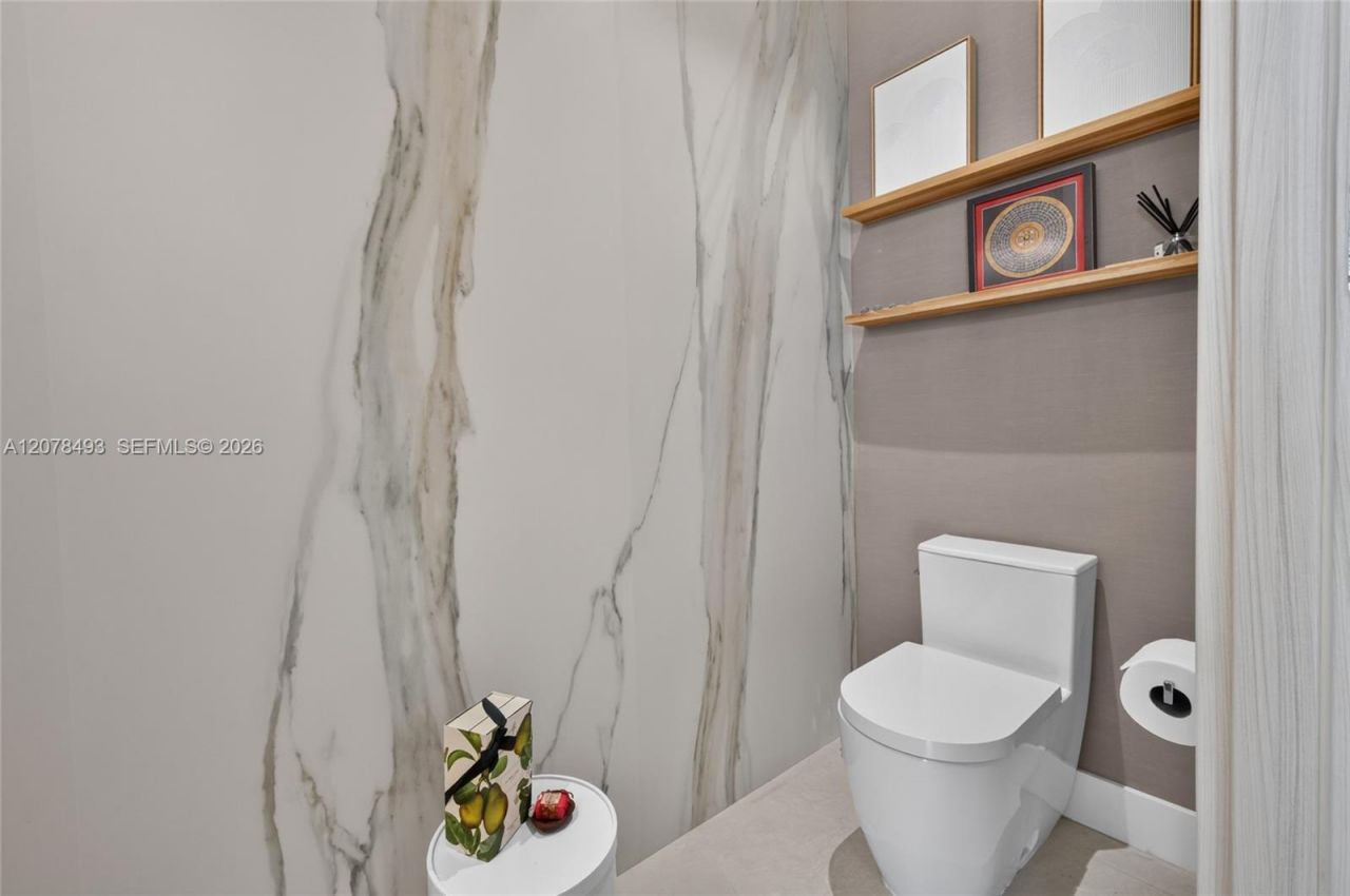 920 Intracoastal Dr, Unit PH2, Fort Lauderdale, FL 33304 Photo