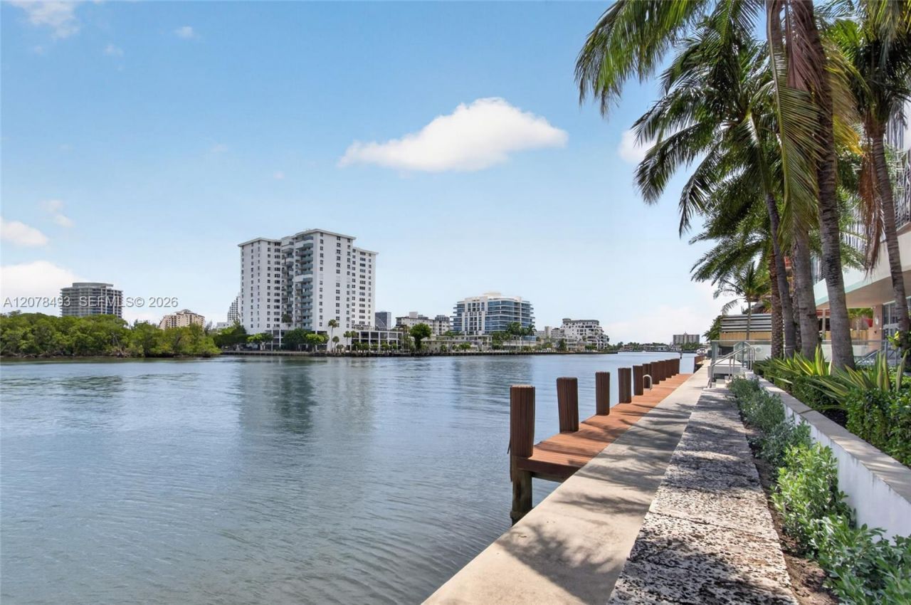 920 Intracoastal Dr, Unit PH2, Fort Lauderdale, FL 33304 Photo