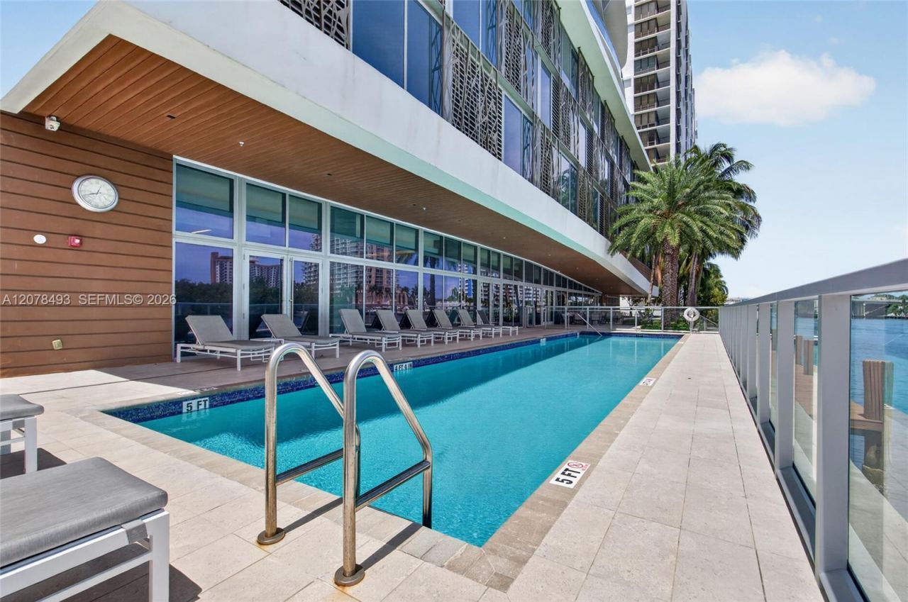 920 Intracoastal Dr, Unit PH2, Fort Lauderdale, FL 33304 Photo