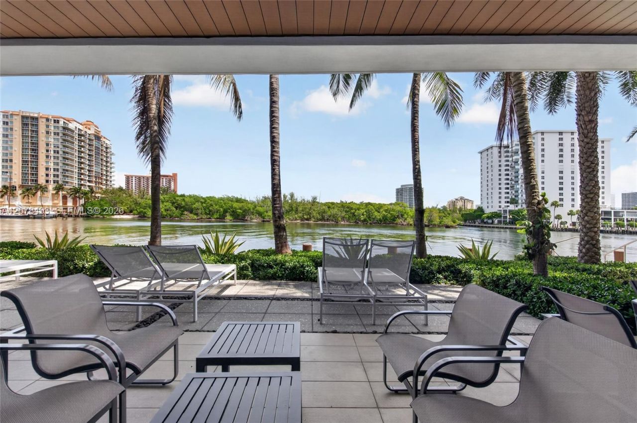 920 Intracoastal Dr, Unit PH2, Fort Lauderdale, FL 33304 Photo