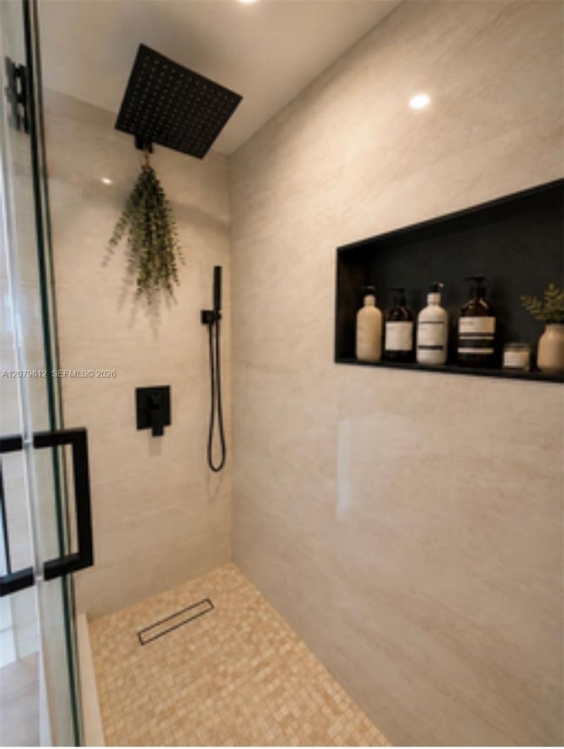 6900 E Bay Dr, Unit 9L, Miami Beach, FL 33141 Photo