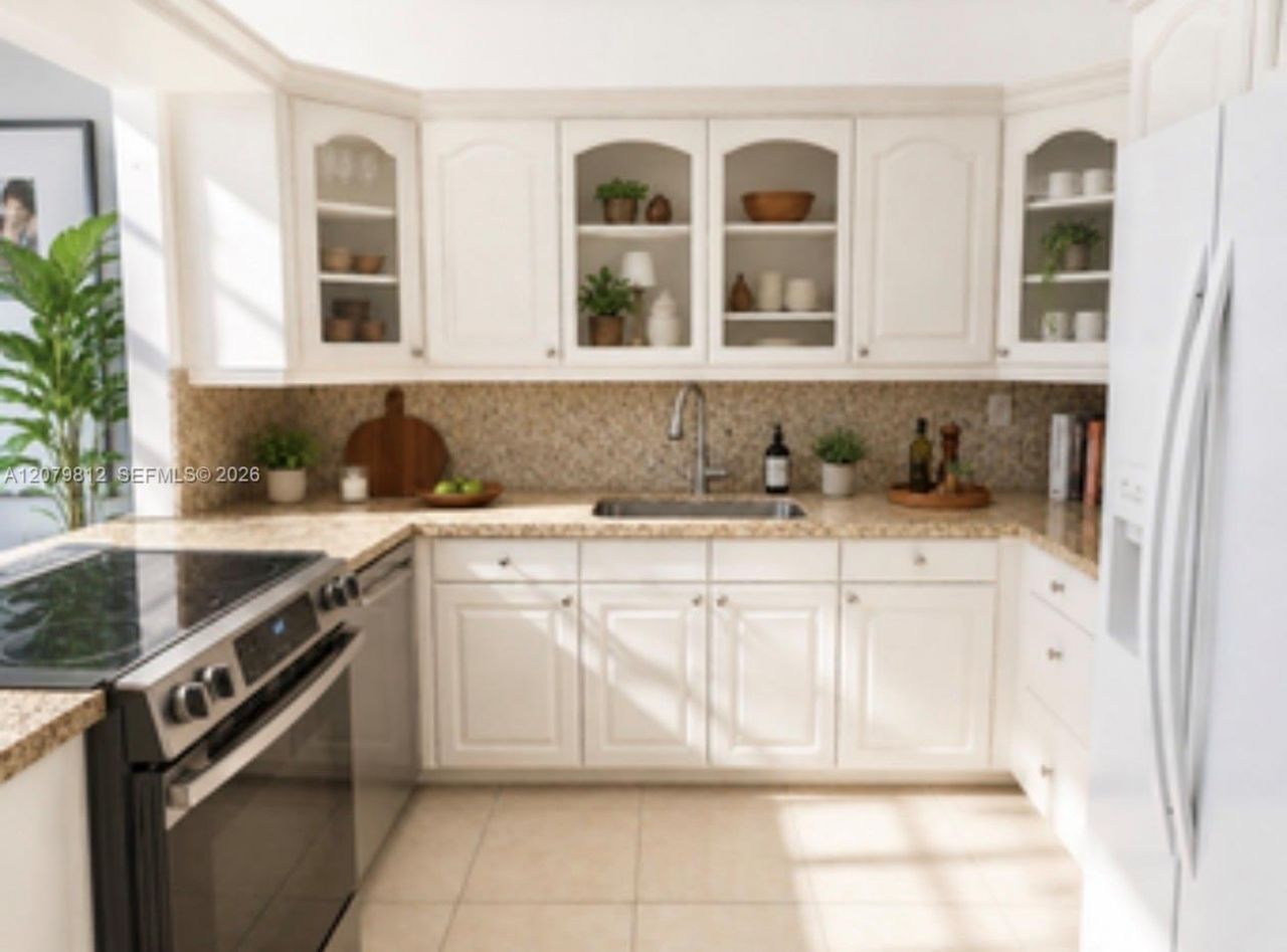 6900 E Bay Dr, Unit 9L, Miami Beach, FL 33141 Photo