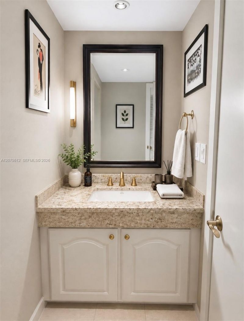 6900 E Bay Dr, Unit 9L, Miami Beach, FL 33141 Photo