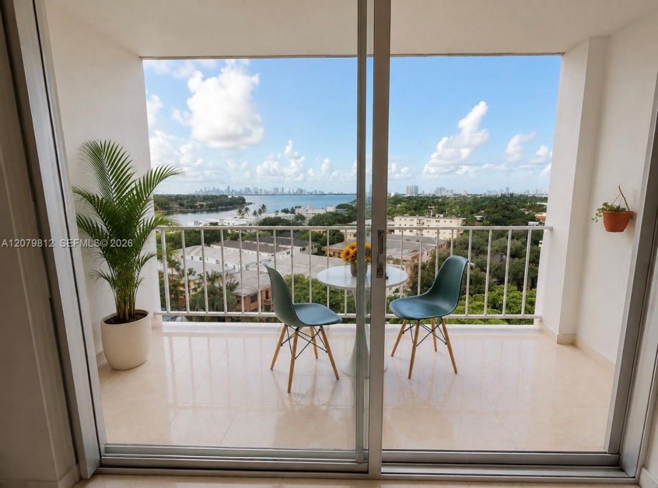 6900 E Bay Dr, Unit 9L, Miami Beach, FL 33141 Photo