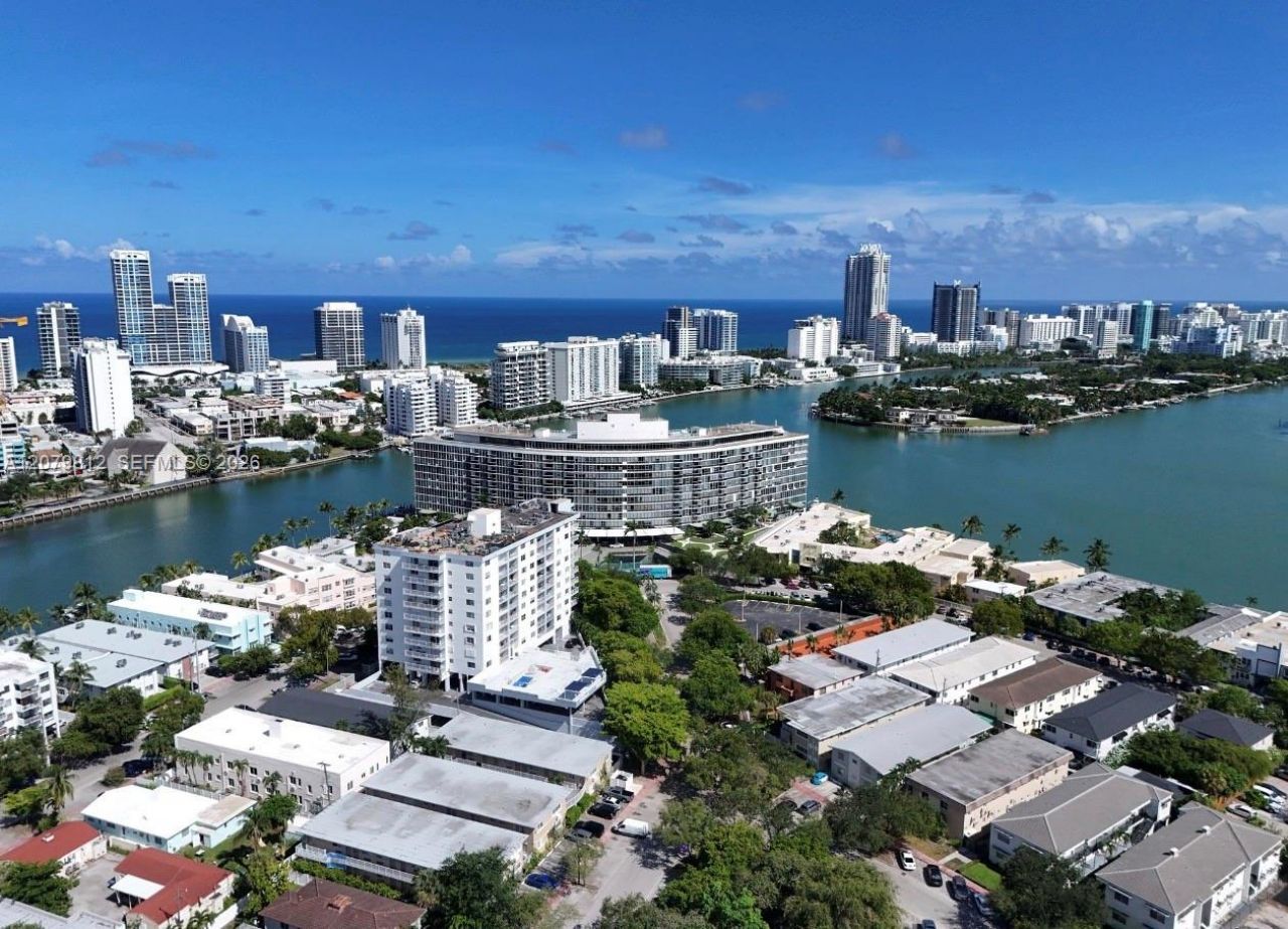 6900 E Bay Dr, Unit 9L, Miami Beach, FL 33141 Photo