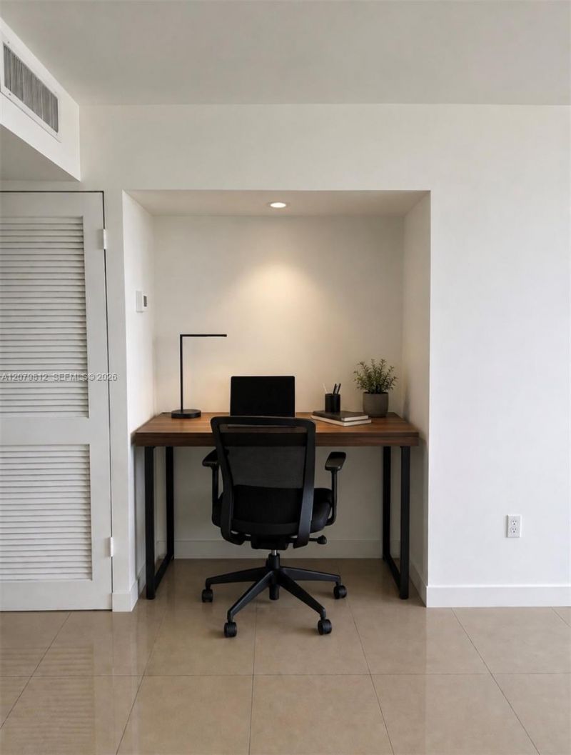 6900 E Bay Dr, Unit 9L, Miami Beach, FL 33141 Photo