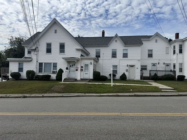 40-44 Forest St, Methuen, MA 01844