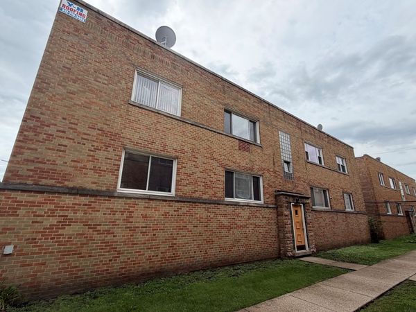 6338 N Kedzie Avenue , Unit 2W, Chicago, IL 60659
