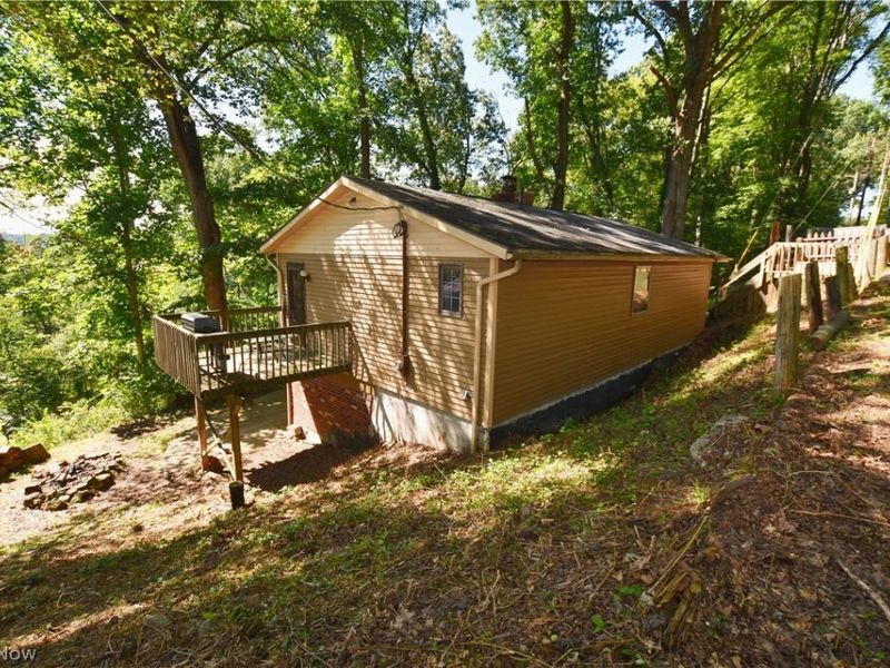 7923 Lakeview Drive SW, Carrollton, OH 44615 Photo 2