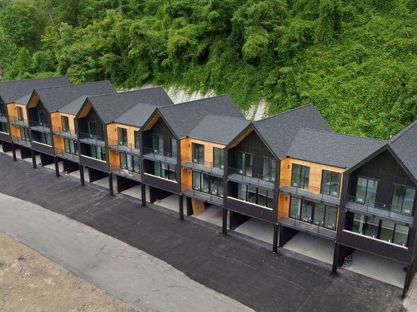 215 Circle Drive , Unit 2, Gatlinburg, TN 37738