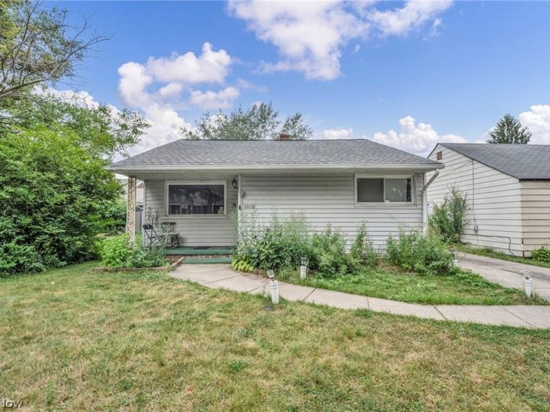 4008 E 186th Street, Cleveland, OH 44122 Photo 2