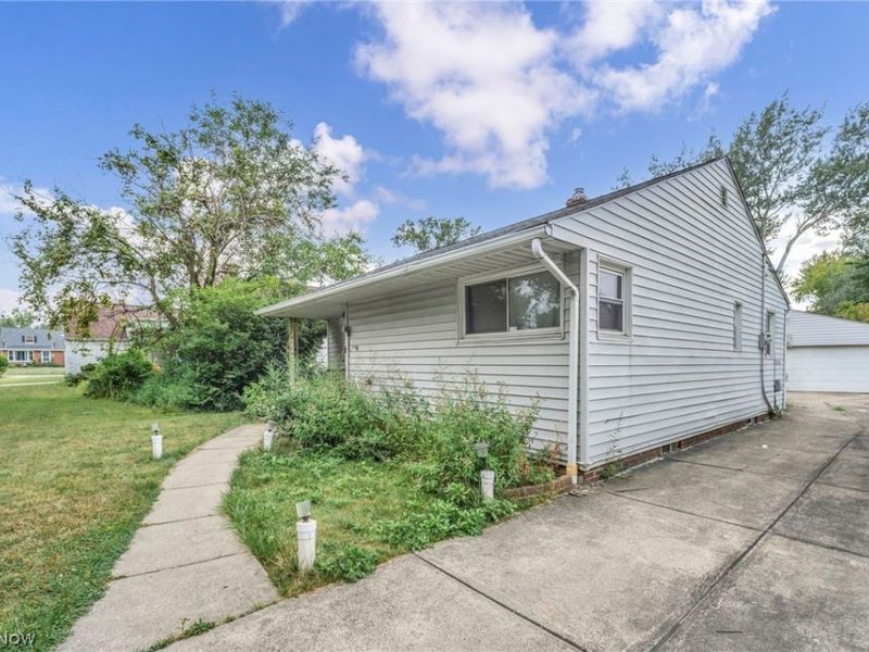 4008 E 186th Street, Cleveland, OH 44122 Photo 33