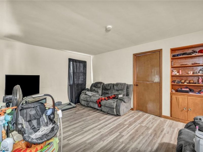 4008 E 186th Street, Cleveland, OH 44122 Photo 5