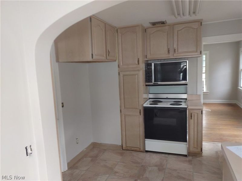 3251 Cleveland Boulevard, Lorain, OH 44052 Photo 4