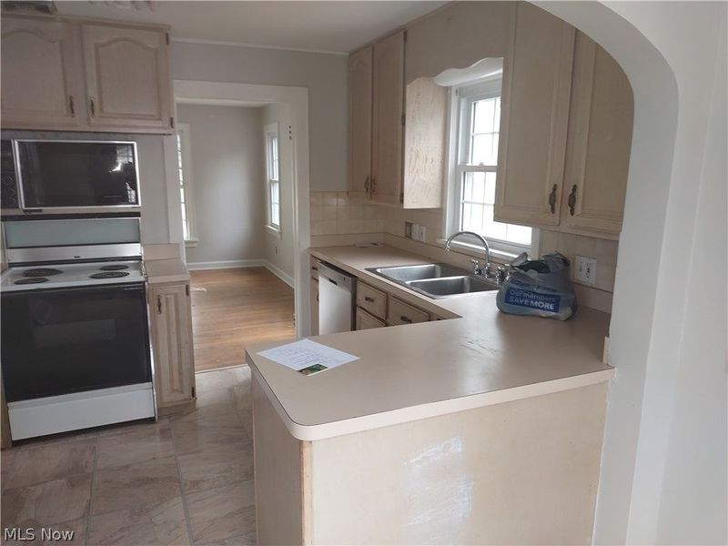 3251 Cleveland Boulevard, Lorain, OH 44052 Photo 5