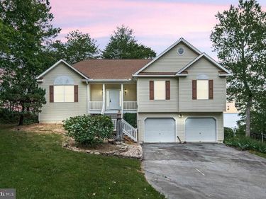 1753 N INDEPENDENCE DRIVE, MONTROSS, VA 22520