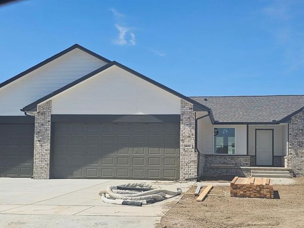 1833 S Herrington St, Wichita, KS 67207