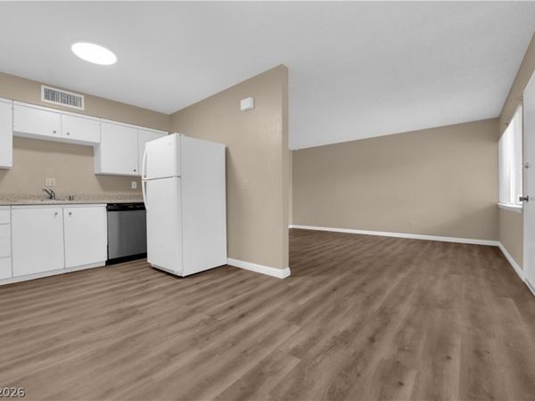 350 Desert Inn Road, Unit E201, Las Vegas, NV 89109