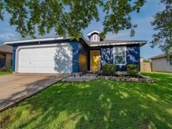 114 Easy ST , Hutto, TX 78634