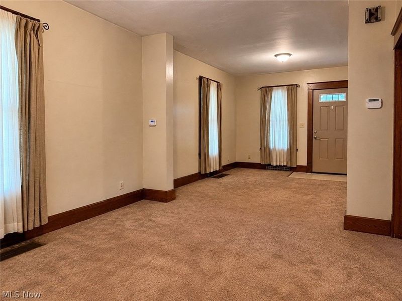 287 W North Avenue, East Palestine, OH 44413 Photo 12