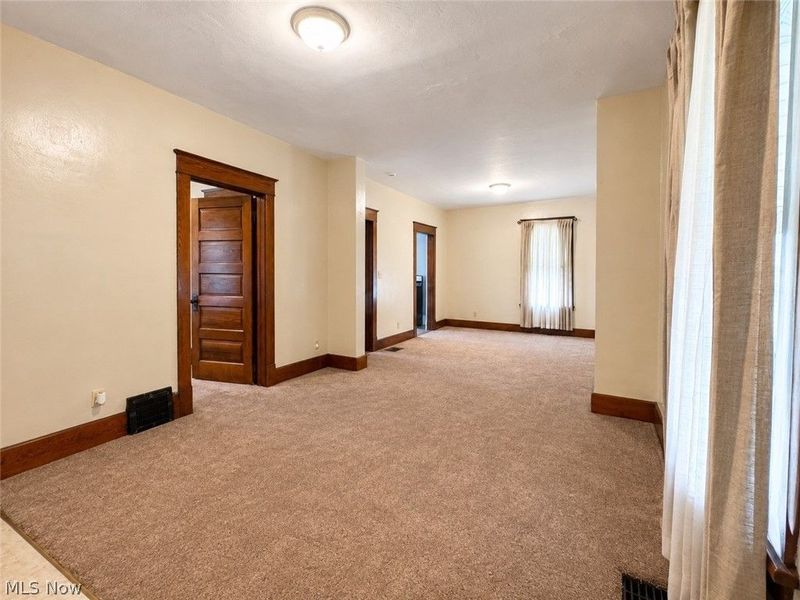 287 W North Avenue, East Palestine, OH 44413 Photo 13