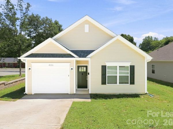 406 Killian Avenue , Mount Holly, NC 28120