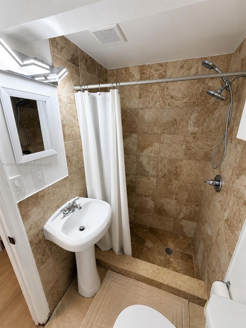 6885 NW 14th Ct, Plantation, FL 33313 Photo