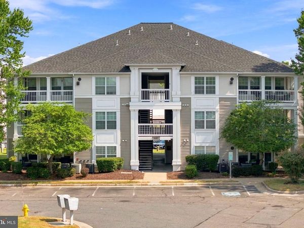 8103 LACY DRIVE, Unit 301, MANASSAS, VA 20109