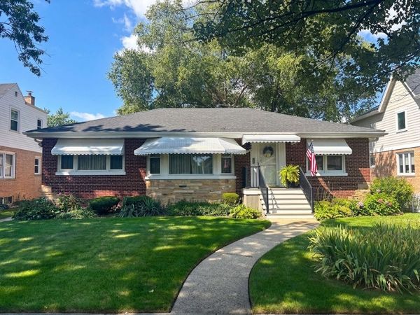 8136 N Oketo Avenue , Niles, IL 60714