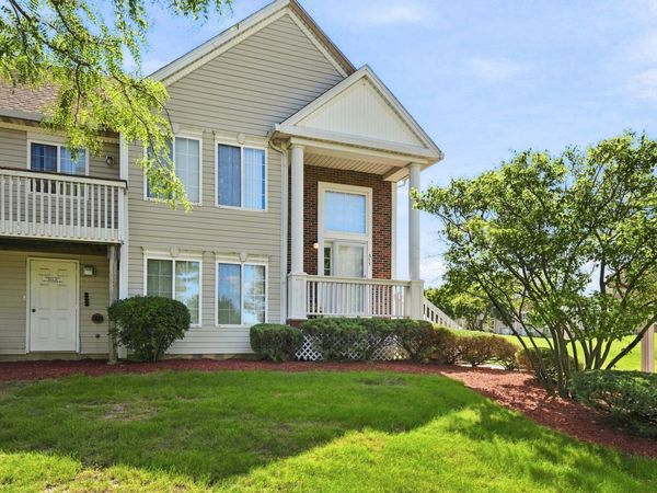 373 Evening Star Court, Bolingbrook, IL 60440