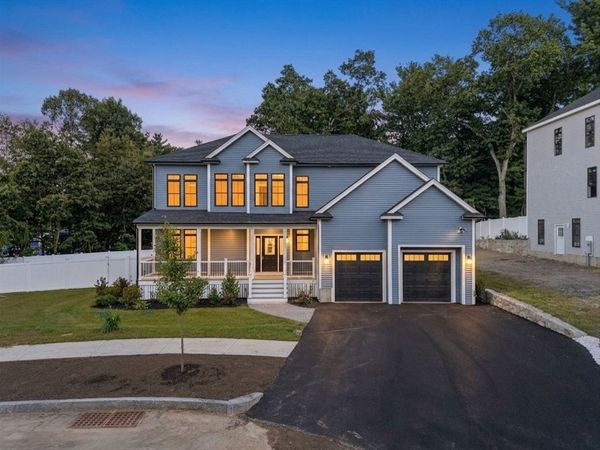 44 Grandview Road, Reading, MA 01867