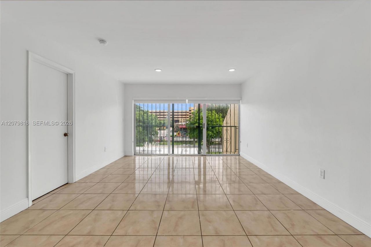 1975 W 44th Pl , Unit A302, Hialeah, FL 33012 Photo