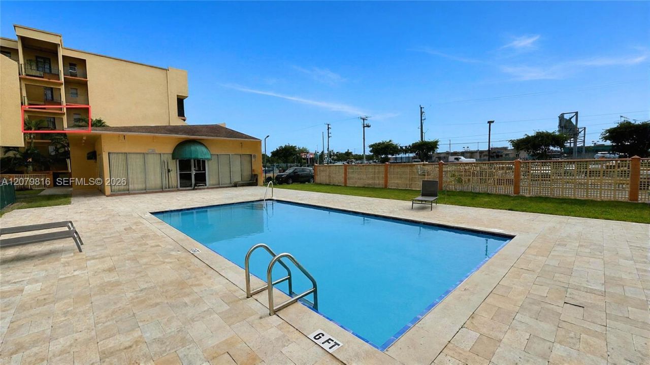 1975 W 44th Pl , Unit A302, Hialeah, FL 33012 Photo