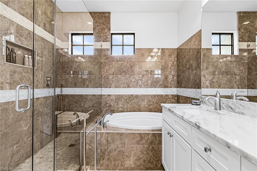 9108 Capistrano St S, Unit 7405, Naples, FL 34113 Photo