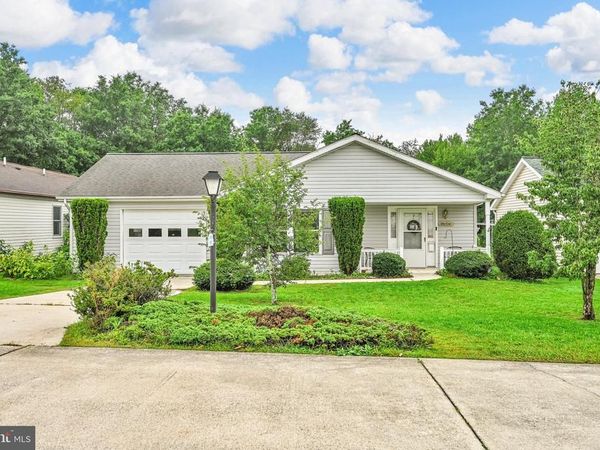 652 CANAL DRIVE , PINE GROVE, PA 17963