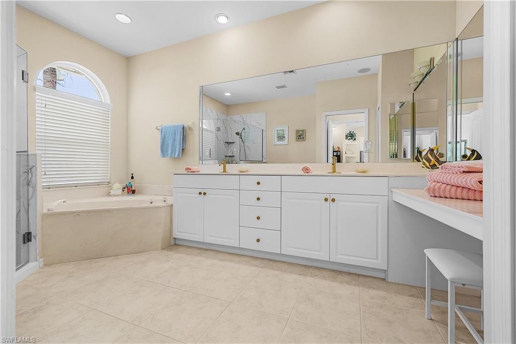 1210 SE 21st Ave , Cape Coral, FL 33990 Photo