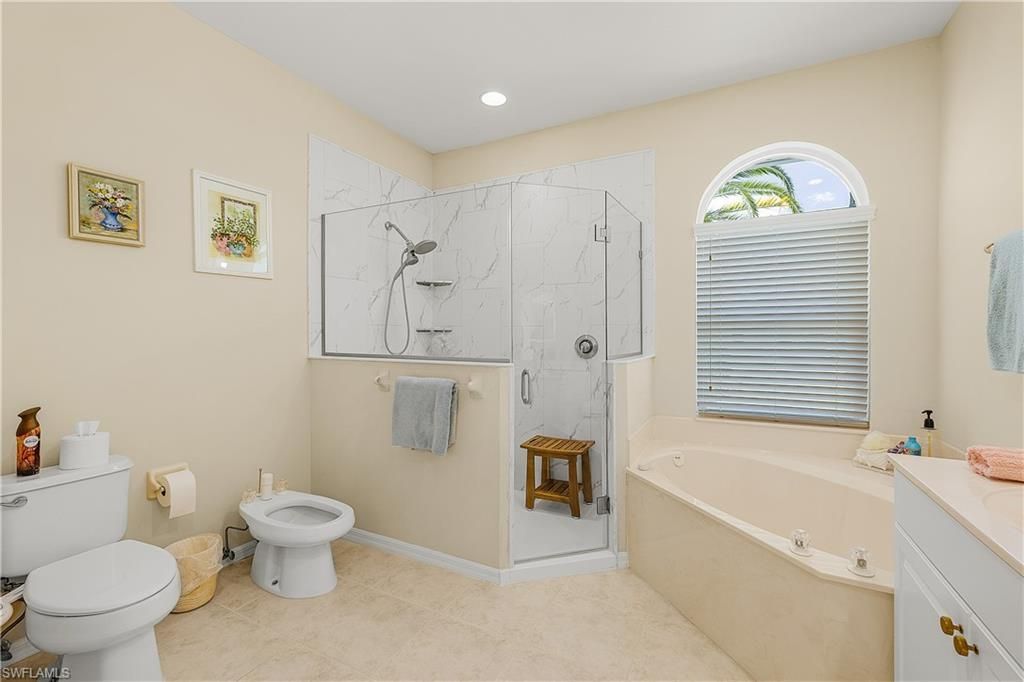 1210 SE 21st Ave , Cape Coral, FL 33990 Photo