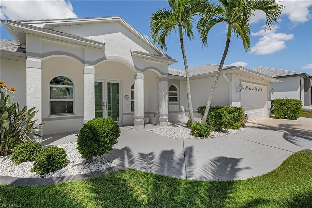 1210 SE 21st Ave , Cape Coral, FL 33990 Photo